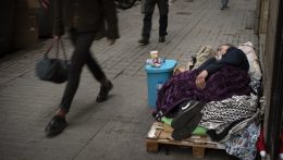 Hajléktalan szemmel: Éjszaka az utcán