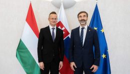 A Magyarországgal való együttműködés fejlesztéséről tárgyalt Blanár és Szijjártó