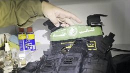 Fegyvereket és katonai felszerelést talált az izraeli hadsereg a gázai al-Sifá kórházban
