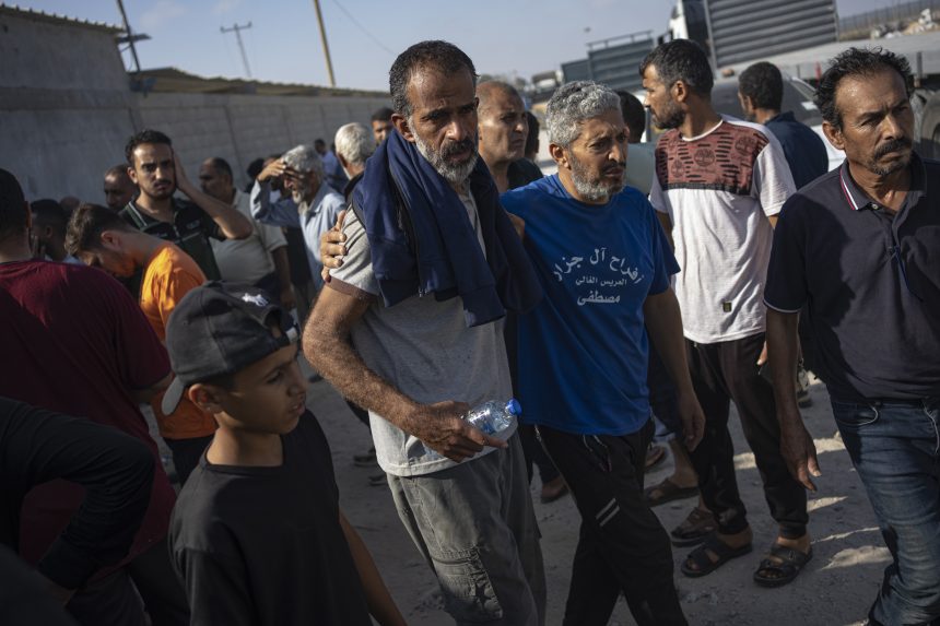 Izrael több száz palesztin munkavállalót utasított ki