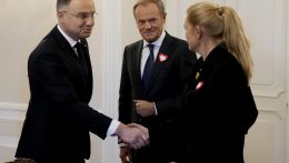 Hétfő este derül ki, hogy ki lesz az új lengyel miniszterelnök