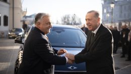 Budapestre érkezett a török államfő