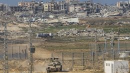 Az izraeli hadsereg rajtaütést szervezett a dél-gázai Khirbat Ikhza’a városában