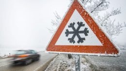 Jegesedés, havazás és hófúvás kialakulása miatt adott ki figyelmeztetést a Szlovák Hidrometeorológiai Intézet