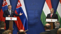 Fico tragédiának látja a V4 ellehetetlenítését, Orbán szerint kivételesen jó a magyar-szlovák kapcsolat