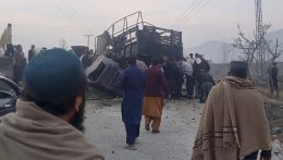Legalább hat rendőr meghalt egy robbanás következtében Pakisztánban
