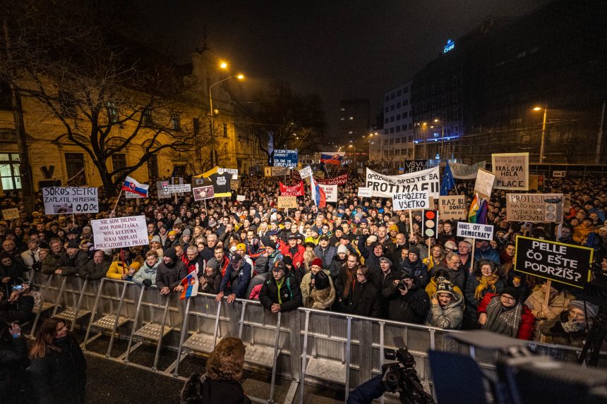 Ismét több városban is tüntettek a kormány ellen