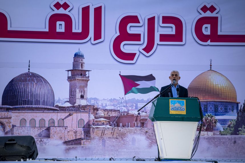 Az EU felvette a gázai Hamász-vezetőt, Jahja esz-Szinvárt a terroristák listájára