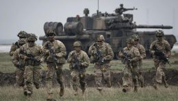 A régnemlátott méretű NATO-hadgyakorlata kezdődik