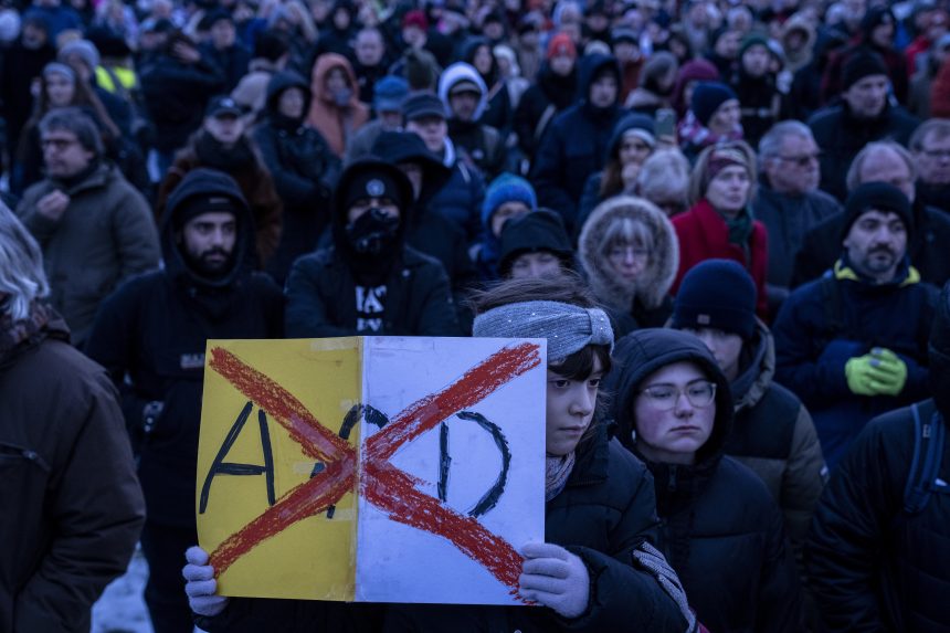 Félnek a németek az egyre erősödő szélsőséges erőktől