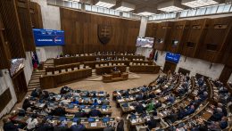 A parlament megszavazta a Büntető törvénykönyv módosítását