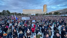Szlovákia-szerte több ezren emlékeztek meg Kuciak meggyilkolásának évfordulójáról