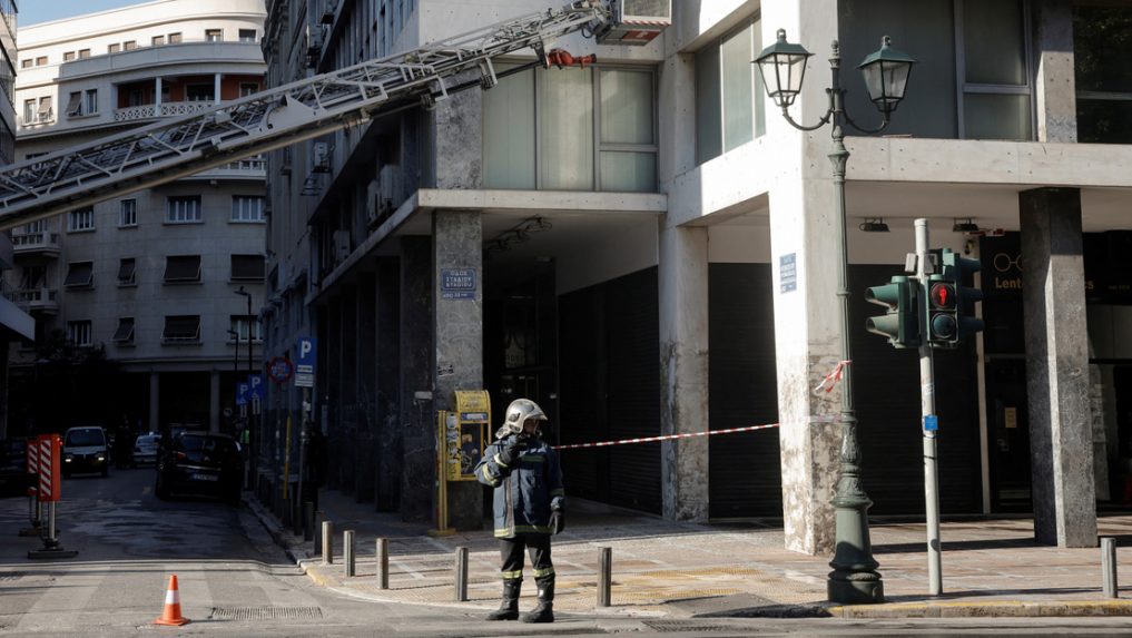 Bombarobbanás rázta meg szombaton kora reggel Athén központját