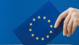 Szerdától adják ki az önkormányzatok a szavazói igazolványt az EP-valásztásokra