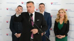„Szlovákiában tradíció, hogy a kormány megpróbálja befolyásolni az RTVS-t”