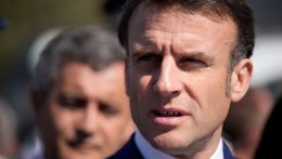 Egy európai védelmi projekt vezetőjeként lép fel Emmanuel Macron
