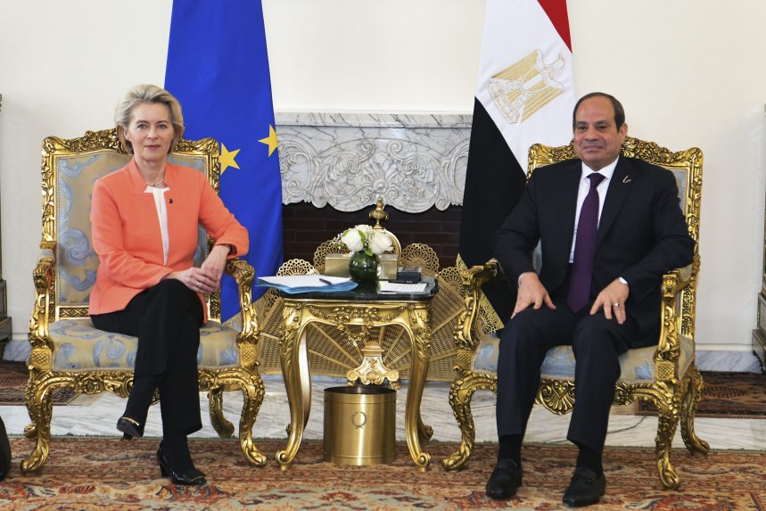 Az EU megegyezett Egyiptommal a menekültek visszatartása kapcsán