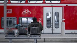 A német állami vasút beperelte a szakszervezetet