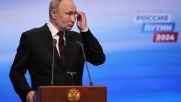 Putyin marad az orosz elnök, rekordmennyiségű szavazatot jegyez a választási bizottság