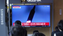 Észak-Korea kilőtt egy közepes hatótávolságú ballisztikus rakétát