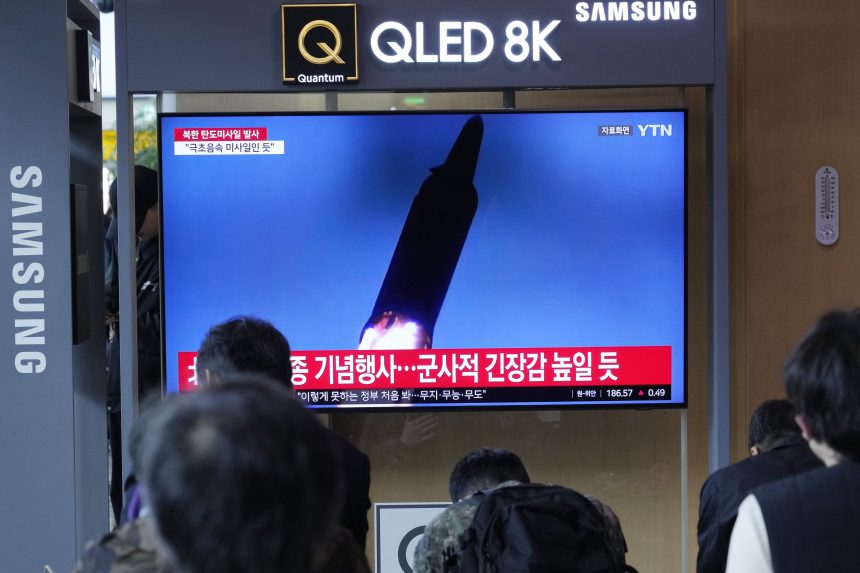 Észak-Korea kilőtt egy közepes hatótávolságú ballisztikus rakétát