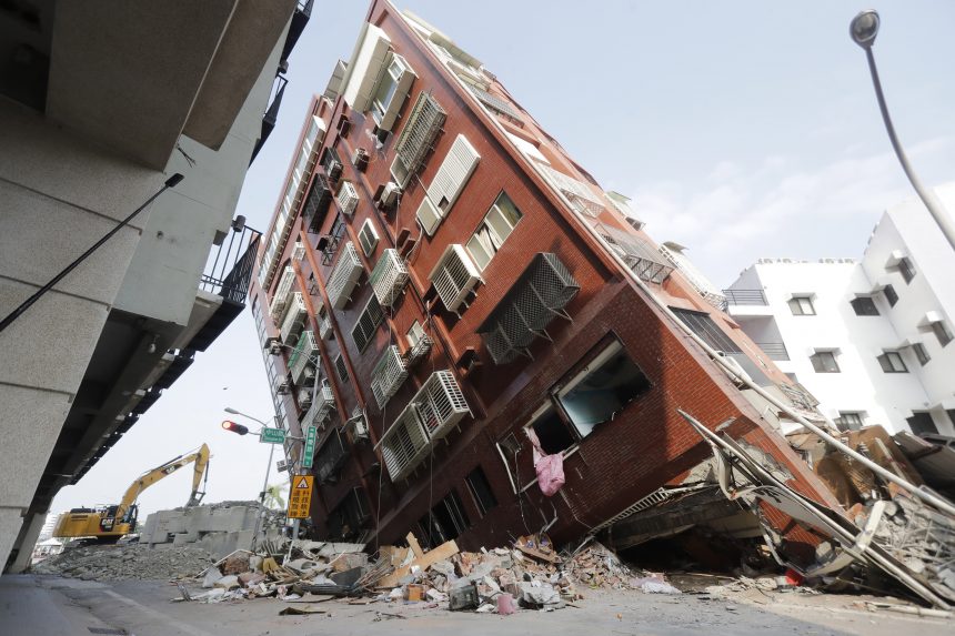 Ezer fölé nőtt a szerdai tajvani földrengés sérülteinek száma