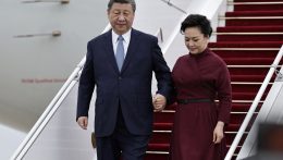 Kétnapos franciaországi látogatásra érkezett a kínai államfő