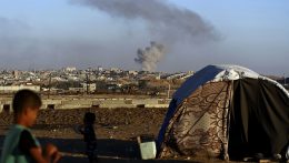 A Hamász felfüggesztette a tűzszüneti tárgyalásokat a rafahi támadás miatt