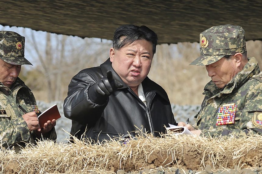 Észak-Korea taktikai ballisztikus rakéta tesztkilövést hajtott végre