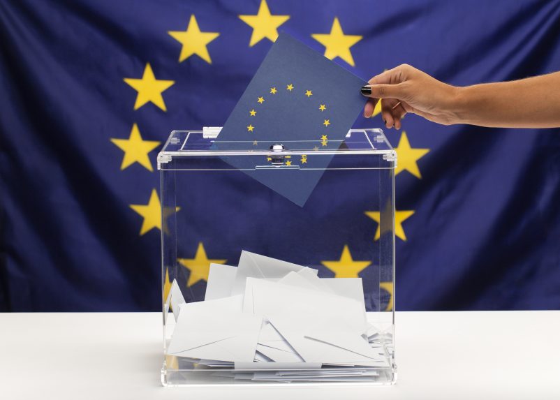 Hárommillió eurót költhetnek az EP-választások kampányára