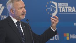 Korrupció és hűtlen kezelés miatt nyomoznak az EBB volt elnöke ellen