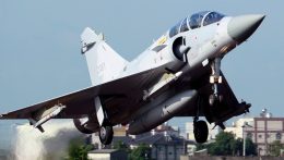 Franciaország vadászrepülőket ad át Ukrajnának
