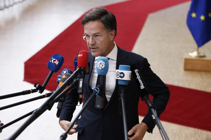 Rutte beszélt Orbánnal arról, hogy támogatja a NATO-főtitkári jelöltségét