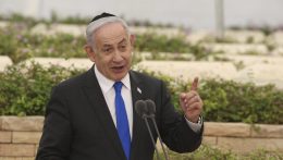 Netanjahu az amerikai Kongresszusban figyelmeztetett az iráni „terrorizmus tengelyére“