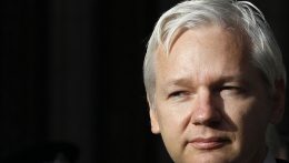 Vádalkut kötött Amerika és Julian Assange, a WikiLeaks alapítója