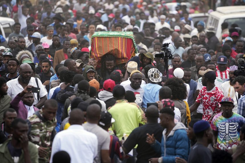 Kenyában legkevesebb 30 ember halt meg a kormányellenes tüntetéseken