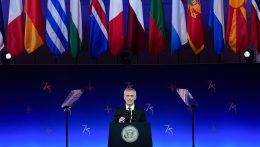 Az esetleges Trump elnökségre is felkészül a NATO a jelenlegi csúcs során