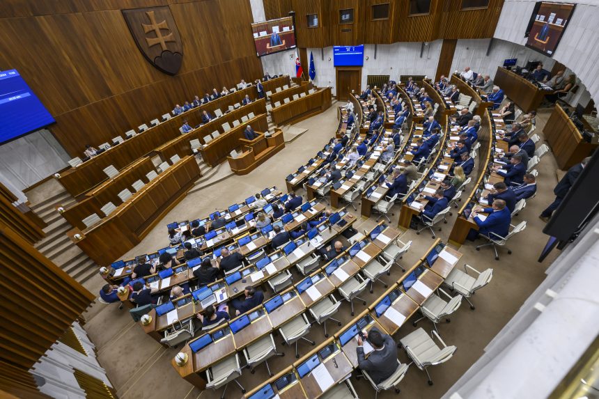 Gyorsított eljárásban tárgyal a parlament a Büntető törvénykönyv módosításáról