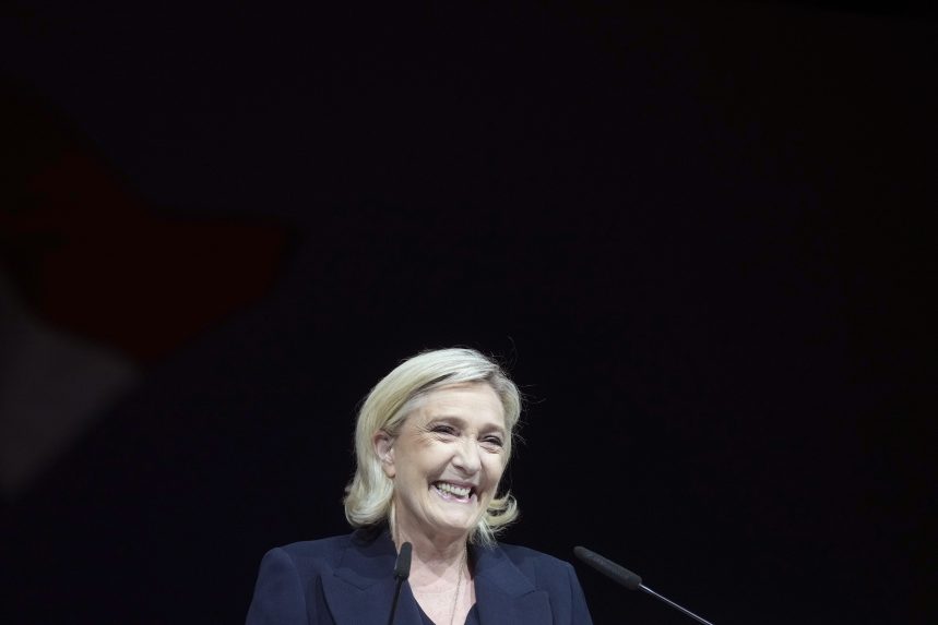 A szavazatok 33 százalékával nyerte az első fordulót a Marine Le Pen vezette szélsőjobb Franciaországban