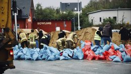 A lengyel kormányfő arra kérte honfitársait, ne essenek pánikba a német katonák láttán