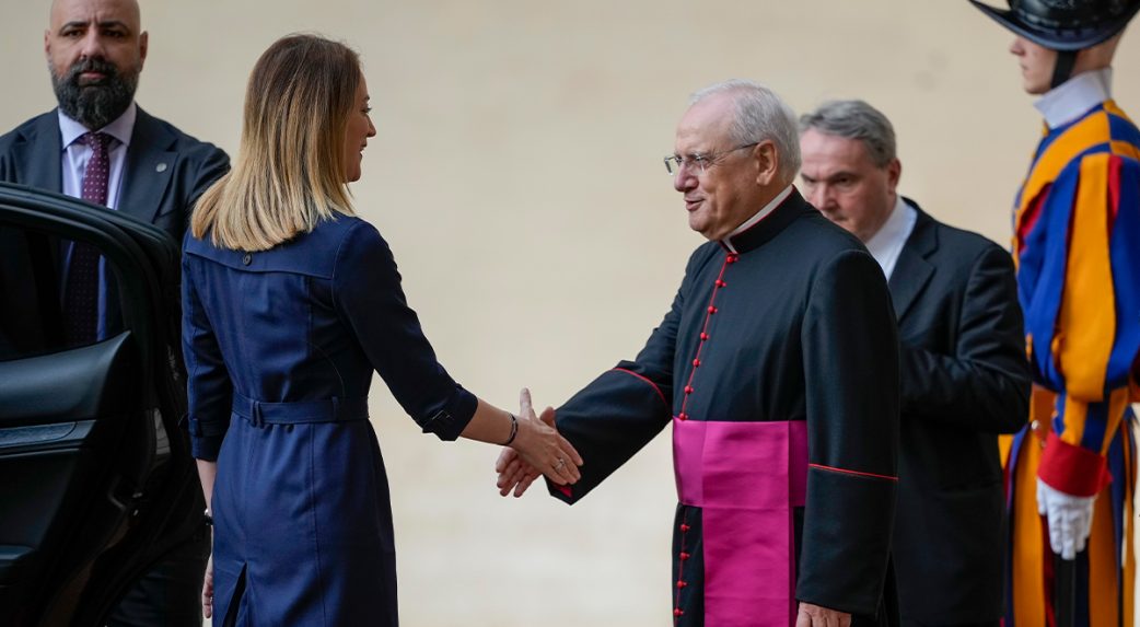 Magánaudiencián fogadta tegnap Ferenc pápa Roberta Metsolát