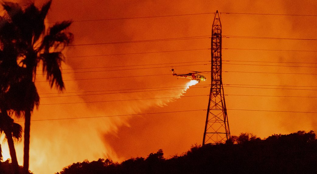 Los Angeles egyes részein éjszakai kijárási tilalmat rendeltek el a fosztogatások megakadályozása érdekében