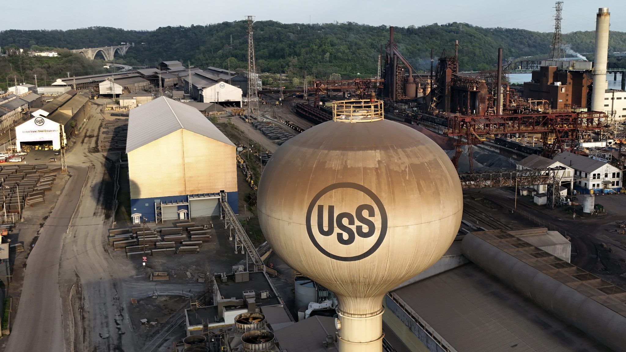 A U.s. Steel és A Nippon Steel Bíróságon Támadta Meg Az Egyesülés 