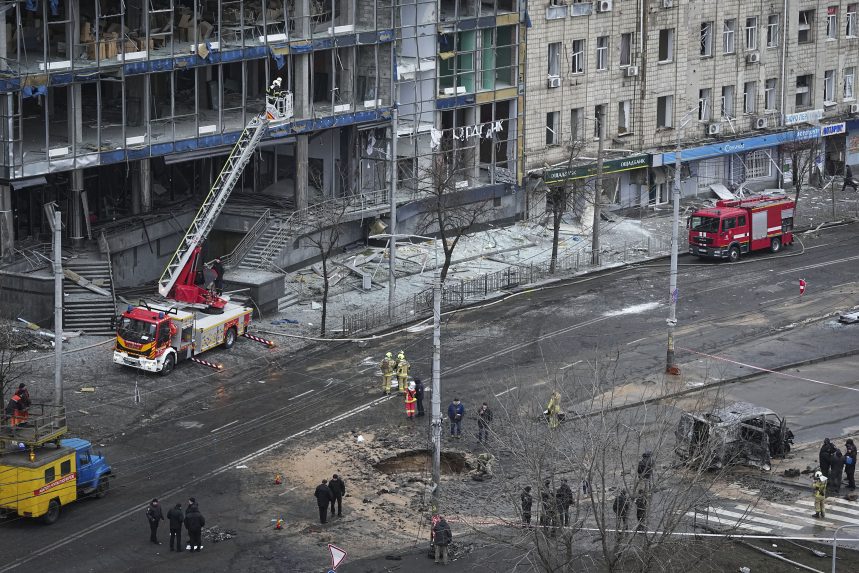 Négy halálos áldozata van a Kijevet ért orosz támadásnak